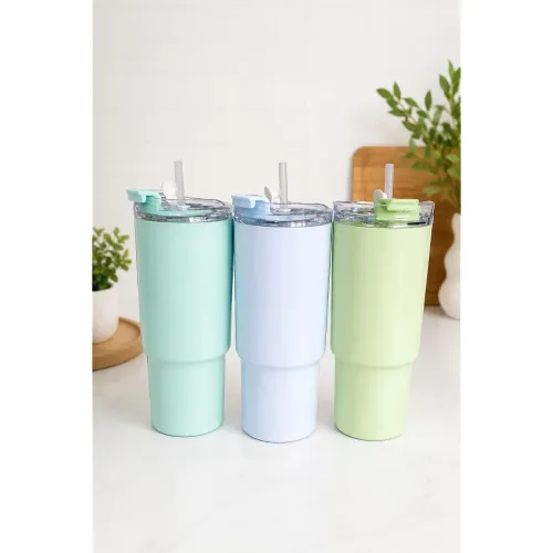 Image of 1800ml Large Capacity Tumbler with Handle and Straw