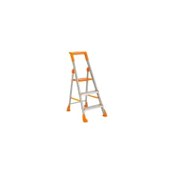 Amazon Basics Clamber Pro+ - Foldable Step Ladder 