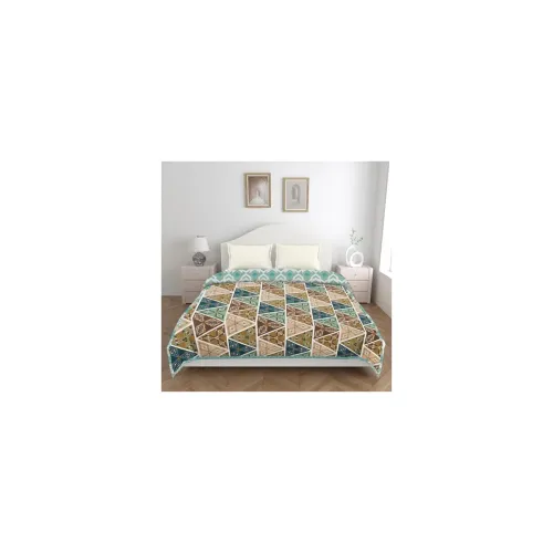 Image of amazon basics Polyester EW Dohar 