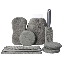 Amazon Brand - Solimo Car Cleaning Kit So9