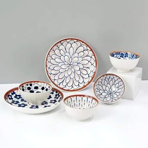 Image of Amazon Brand - Solimo Ceramic Bowls and Plates Set, 6 Piece (4 Bowls + 2 Plates) | 