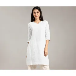 Amazon Brand - Tavasya Women Cotton Solid Straight Fit Kurta