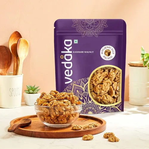 Image of Amazon Brand - Vedaka Walnut Kernels | Kashmiri Walnut | 500 G |