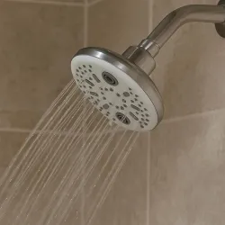 Amazon Basics Round 5-Spray Overhead Shower Head 4.5 Inches