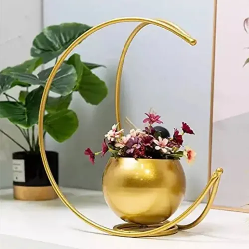 Image of Appraise Home Impex Moon Shaped Vase Iron Vase