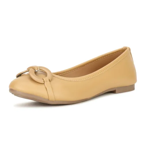 Image of Bata Women Pull On Ballerinas