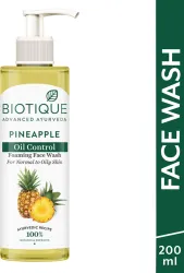 Biotique Pineapple Oil Control Foaming Face Wash