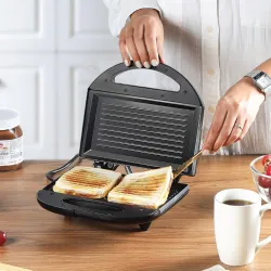 Cello Super Club 800 W Toast-N-Grill