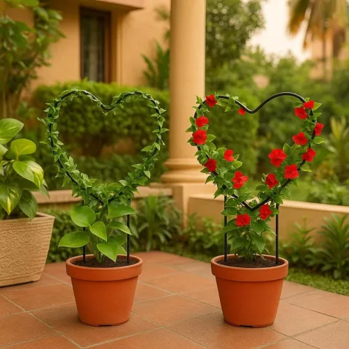 Image of Ecofynd Iron Garden Trellis (2 Pack, Heart Shape, Rust-Free Black)