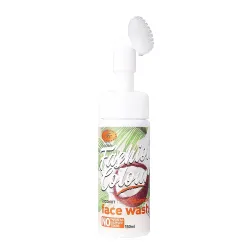 FASHION COLOUR Coconut Foaming Facewash | Hydrating Face Wash with Coconut | For Clarifying, Softening & Brightening Skin | Gentle Skin Cleanser For All Skintypes | 150ml