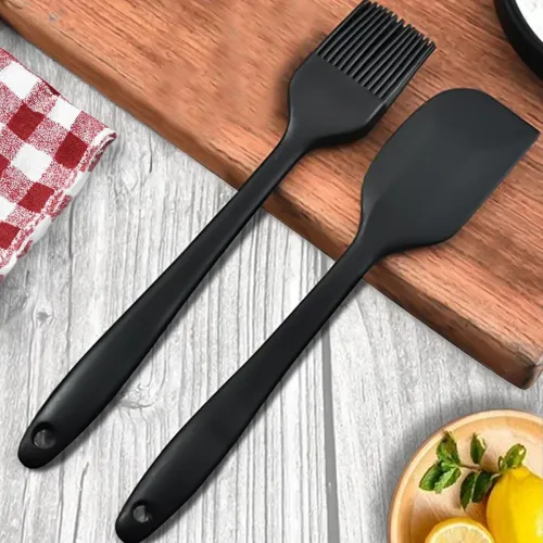 Image of Frenchware Oil Brush and Silicone Spatula (Set of 2)