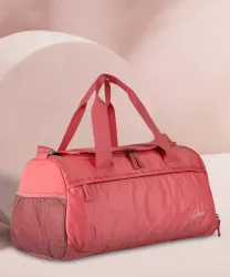 Gear 20 L Gym Duffel Bag - SHINE ON DUFFLE WITH SHOE POCKET - Pink