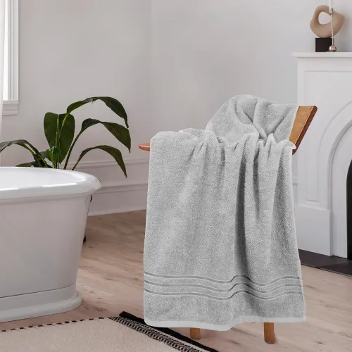 Image of HOME ELEGANCE Comfort Living Bath Towel