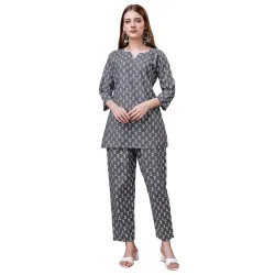 Jaanvi fashion Women's Pure Cotton Print Night Suit Top and Pyjama Set (p)