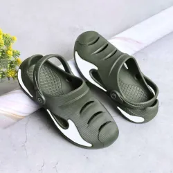 KNIEVL Men Self Designed Clogs