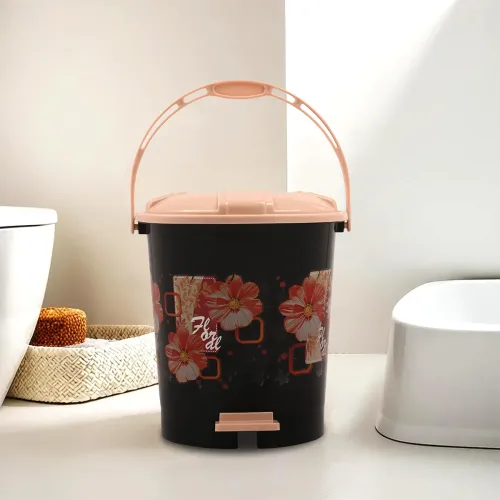 Image of Kuber Industries 10 Liter Pedal Dustbin With Lid