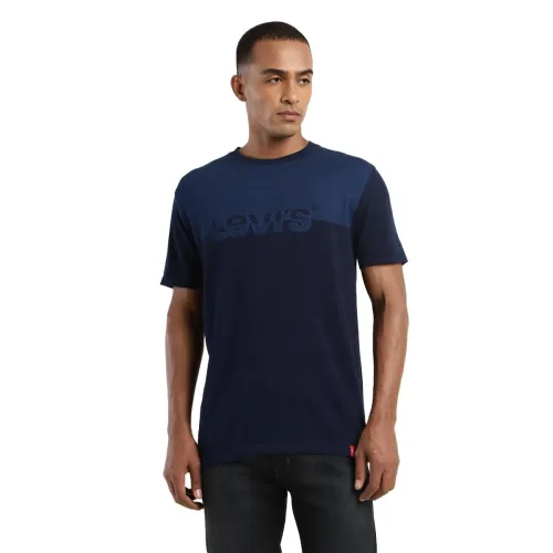Image of Levi's Men's Cotton Regular Fit Solid T-Shirt