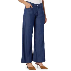 Levis Womens Loose Fit High Rise Jeans