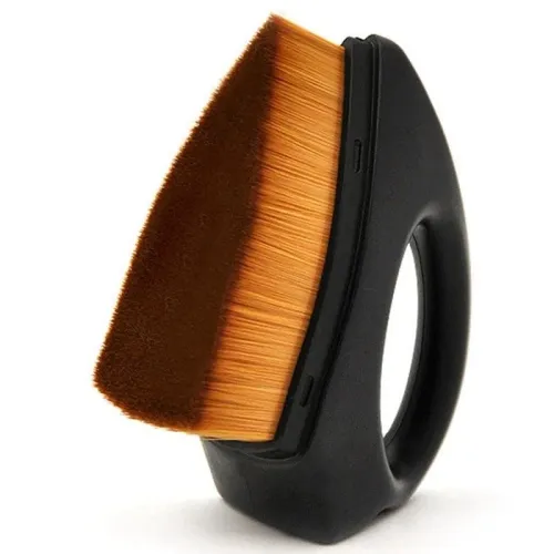 Image of Majestique Iron Shape Foundation Brush