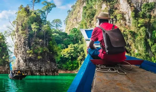 Image of MakeMyTrip Coupon : Grab up to 35% OFF on domestic 