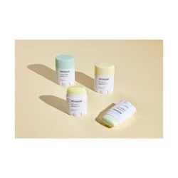 mixsoon Bean Sunstick SPF50+ PA++++ (15g) Korean Sunscreen Stick with Bean Extracts & Niacinamide, Portable, Waterproof, Sweat-Resistant UV Protection Sunscreen, No White Cast, Hydrating, Lightweight Daily Sun Care for All Skin Types