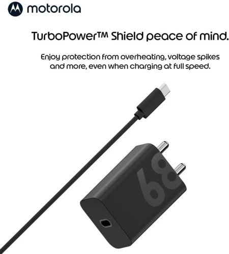 Image of MOTOROLA 68 W GaN 6.5 A Single Port Mobile Charger with Detachable Cable