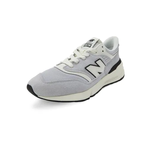 Image of New Balance Unisex 997R Sneakers