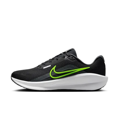 Image of Nike Mens Downshifter 13 Running Shoes