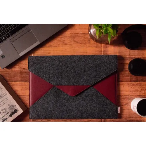 Image of OON Felt Laptop Sleeve 