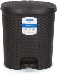 Plastic Pedal Dustbin with Lid