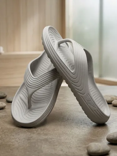 Image of Red Tape Men Thong Flip-Flops