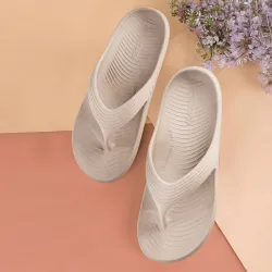 RED TAPE Women Flip Flops