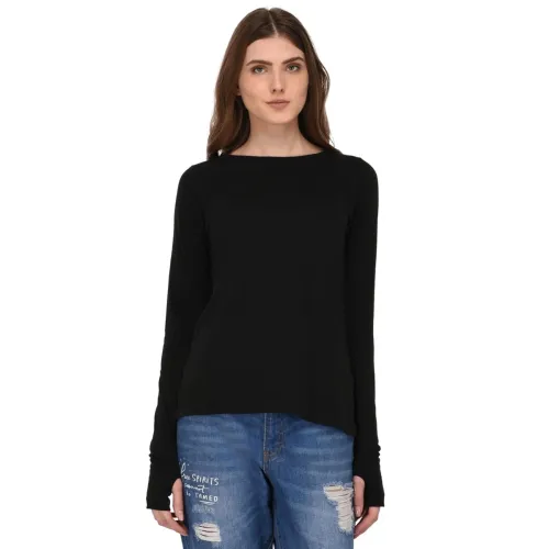 Image of Rigo Women's Solid Slim Fit Top