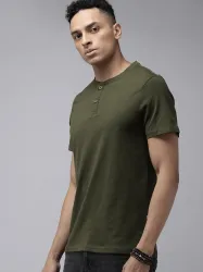 Roadster Men Solid Henley Neck Pure Cotton Green T-Shirt