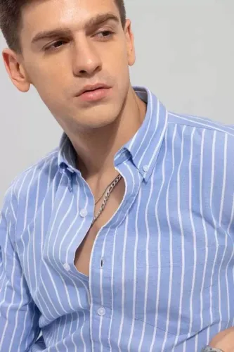 Image of RODEIZ Men Slim Fit Striped Spread Collar Casual Shirt