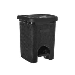 SIGNORA WARE 7L Plastic Pedal Dustbin with Lid Black