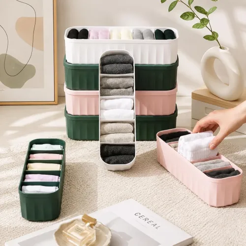 Image of Stewit® 4-Piece Plastic Wardrobe Storage Divider Set 