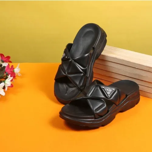 Image of STR Women Slippers (Black , 5)
