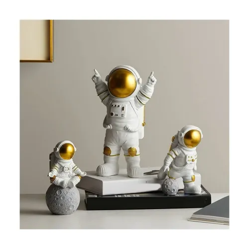 Image of Street27 Resin Astronaut Spaceman Fantasy Statue