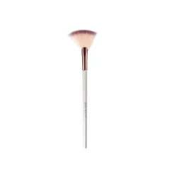 Swiss Beauty Highlighter Applicator Fan Brush