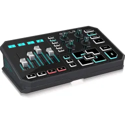 TC-Helicon GoXLR Mixer, Sampler, Voice Fx