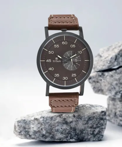 Image of Titan  Purple AW14 collection Analog Watch - For Men NK90026NL01