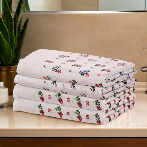 Image of Urbane Home Pack of 4 Cotton Bath Towel for Women | Super Soft Swimming & Bathing Towel | 30x60 Inch | Travel Cotton Tow