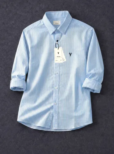 Image of VD Looks Men Regular Fit Striped Spread Collar Casual Shirt