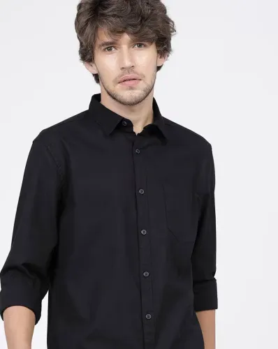 Image of VILLAIN  Men Slim Fit Solid Spread Collar Casual Shirt