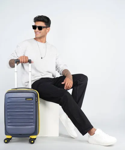 Image of WROGN 55cm Cabin Suitcase – 8 Wheels